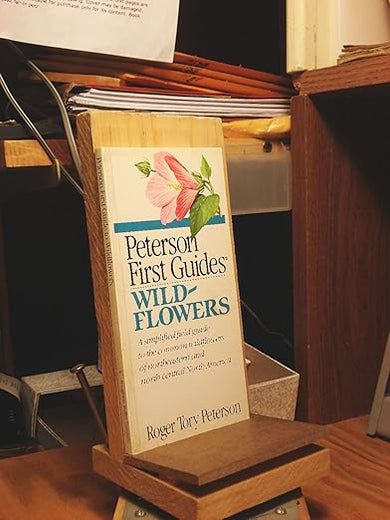 Peterson First Guide to Wildflowers: Of Northeastern and North-Central North America (Peterson First Guides)