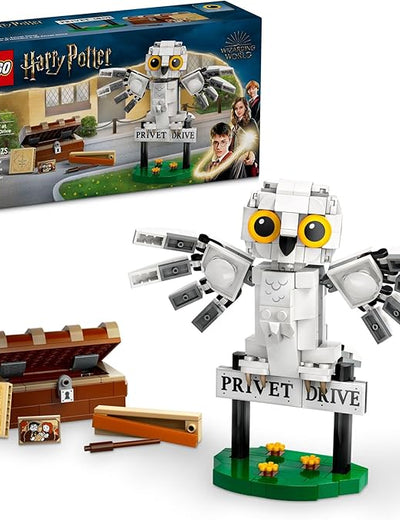 LEGO Harry Potter Hedwig at 4 Privet Drive, Buildable Fantasy Toy with a Harry Potter Owl Figure, Harry Potter Toy for Independent Play, Harry Potter Gift Idea for Girls, Boys and Kids Ages 7+, 76425