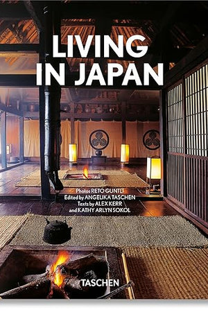 Living in Japan: 45th Ed. (45th Edition) (Multilingual Edition)